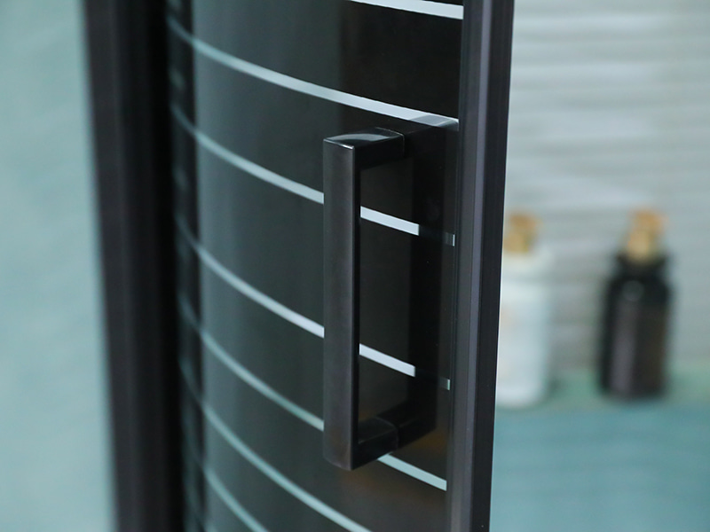 SE Siyah Alüminyum Çerçeve Sürgülü Temperli Cam Duş Kabini SE Siyah Alüminyum Çerçeve Sürgülü Temperli Cam Duş Kabini