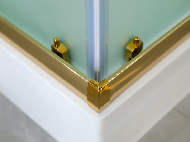 RE Sürgülü Duş Kabini, Baskılı Mat Temperli Cam, Gold Alüminyum Profil, Çift Delikli Kulp, Tepsili RE Sürgülü Duş Kabini, Baskılı Mat Temperli Cam, Gold Alüminyum Profil, Çift Delikli Kulp, Tepsili