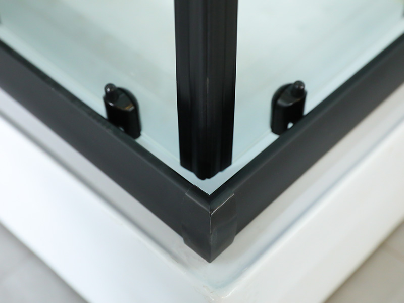 SQ Şeffaf Temperli Cam Baskılı Sürgülü Duş Kabini SQ Şeffaf Temperli Cam Baskılı Sürgülü Duş Kabini