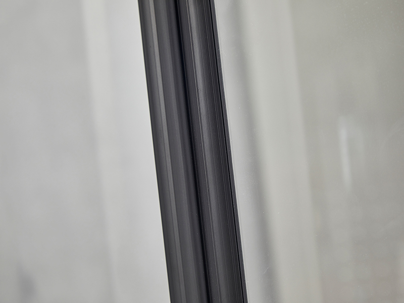 SE Sürgülü Duş Kabini, Şeffaf Temperli Cam, Siyah Alüminyum Profil, Çift Delikli Kulp, Tepsisiz SE Sürgülü Duş Kabini, Şeffaf Temperli Cam, Siyah Alüminyum Profil, Çift Delikli Kulp, Tepsisiz